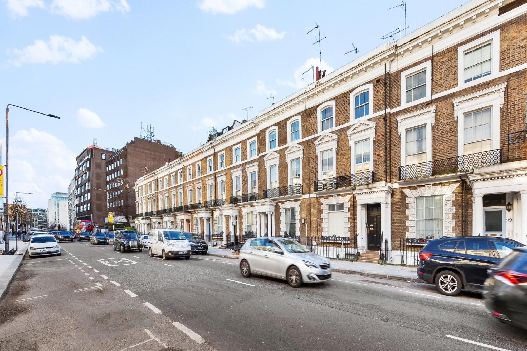 Balcony Blue Theme 1 Bedroom Central London Luxury Flat Near Hyde Park! Accommodates Up To 6! Double Sofa Bed And Next To Station! Esterno foto