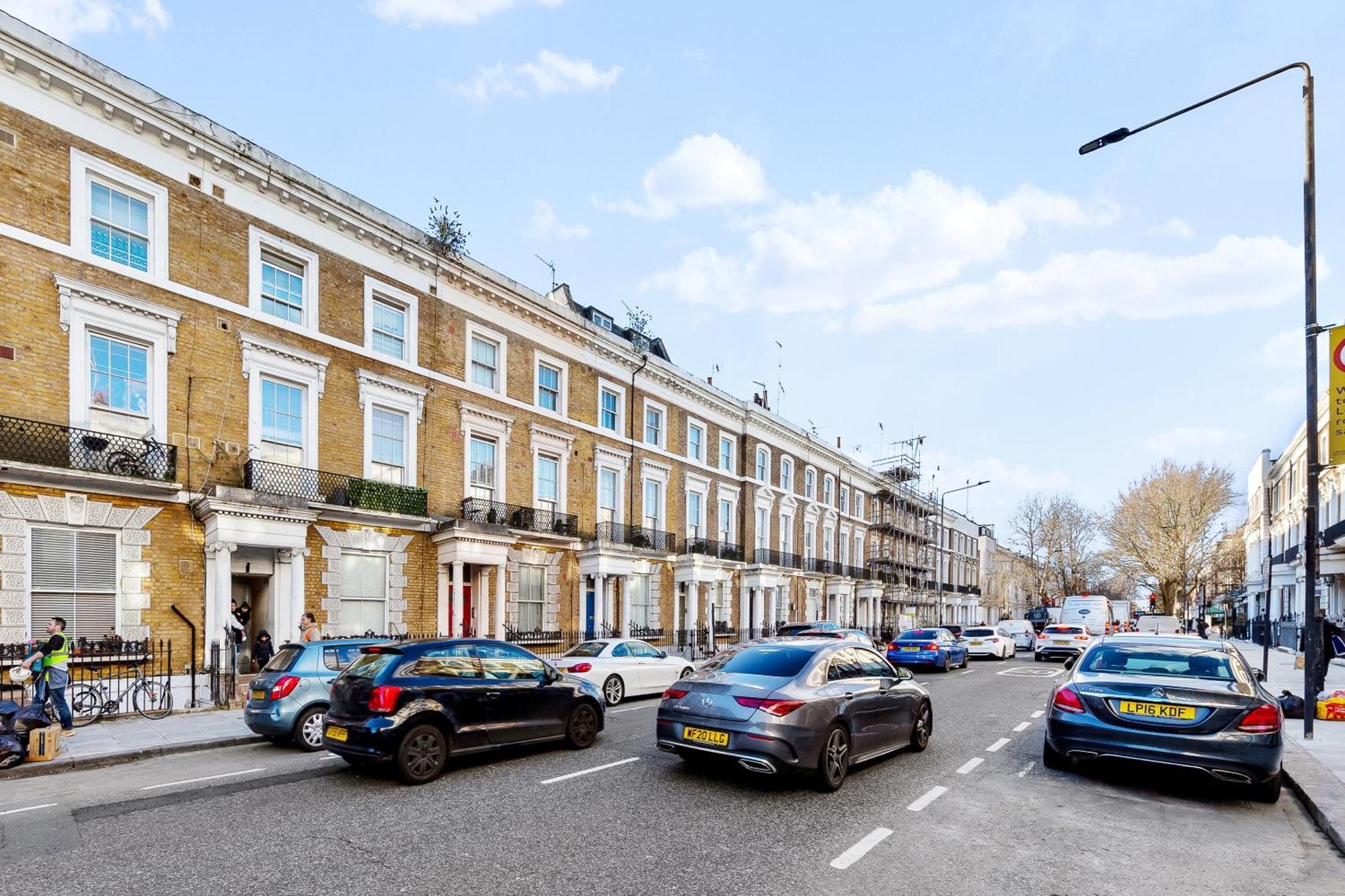 Balcony Blue Theme 1 Bedroom Central London Luxury Flat Near Hyde Park! Accommodates Up To 6! Double Sofa Bed And Next To Station! Esterno foto